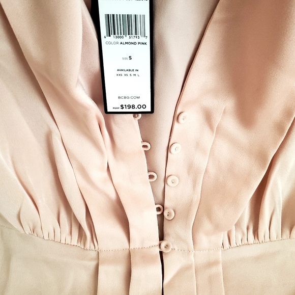 NWT BCBG Satin Pleated Button Top - Picture 5 of 8